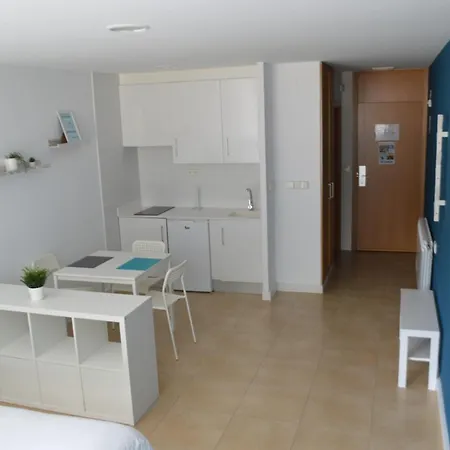 Aparthotel Estacion De Montana